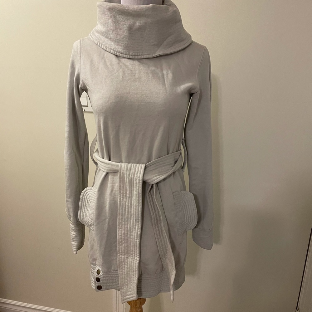 Mike & Chris dress with oversized collar and tie belt